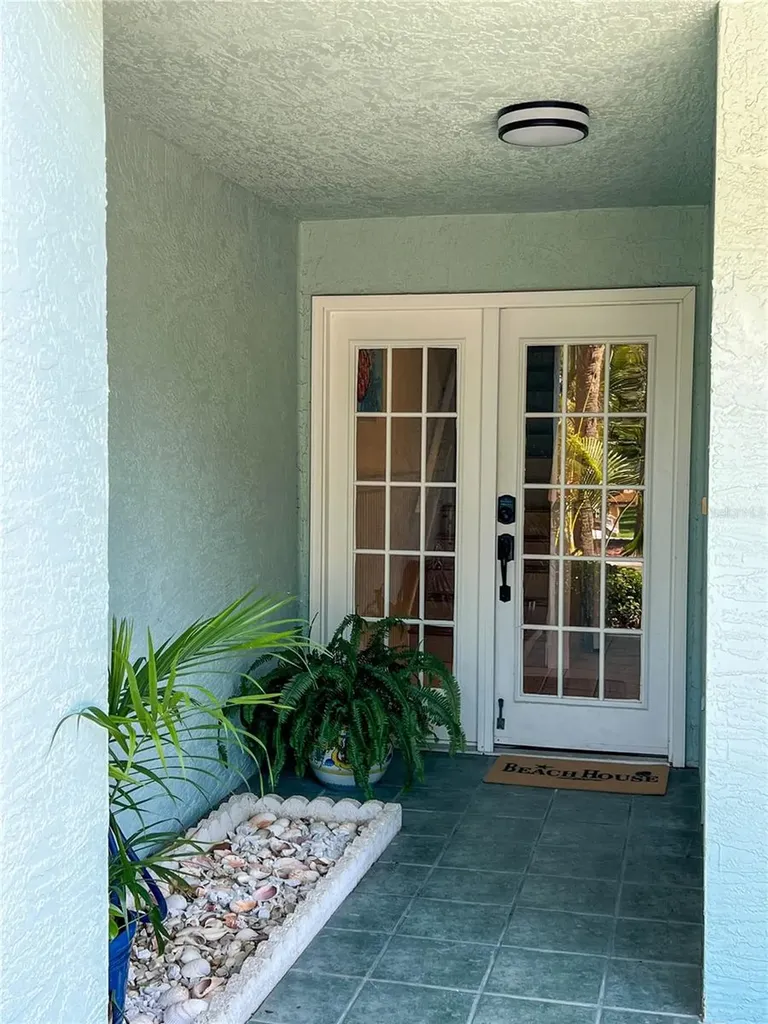 659 Garland Circle Indian Rocks Beach FL 33785