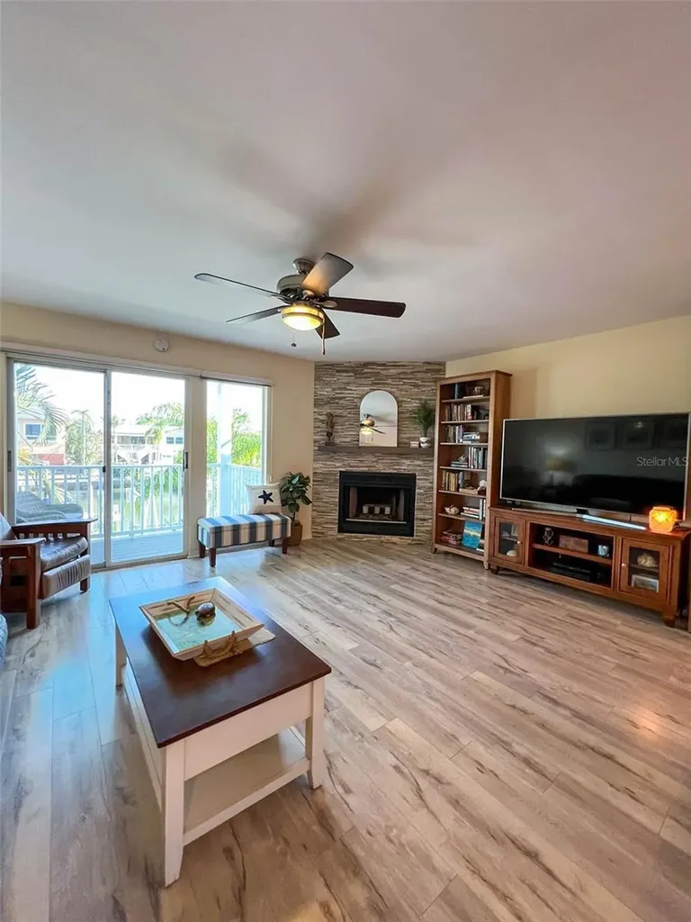 659 Garland Circle Indian Rocks Beach FL 33785