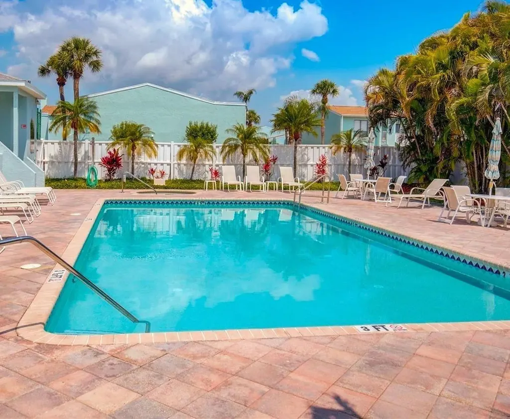 659 Garland Circle Indian Rocks Beach FL 33785