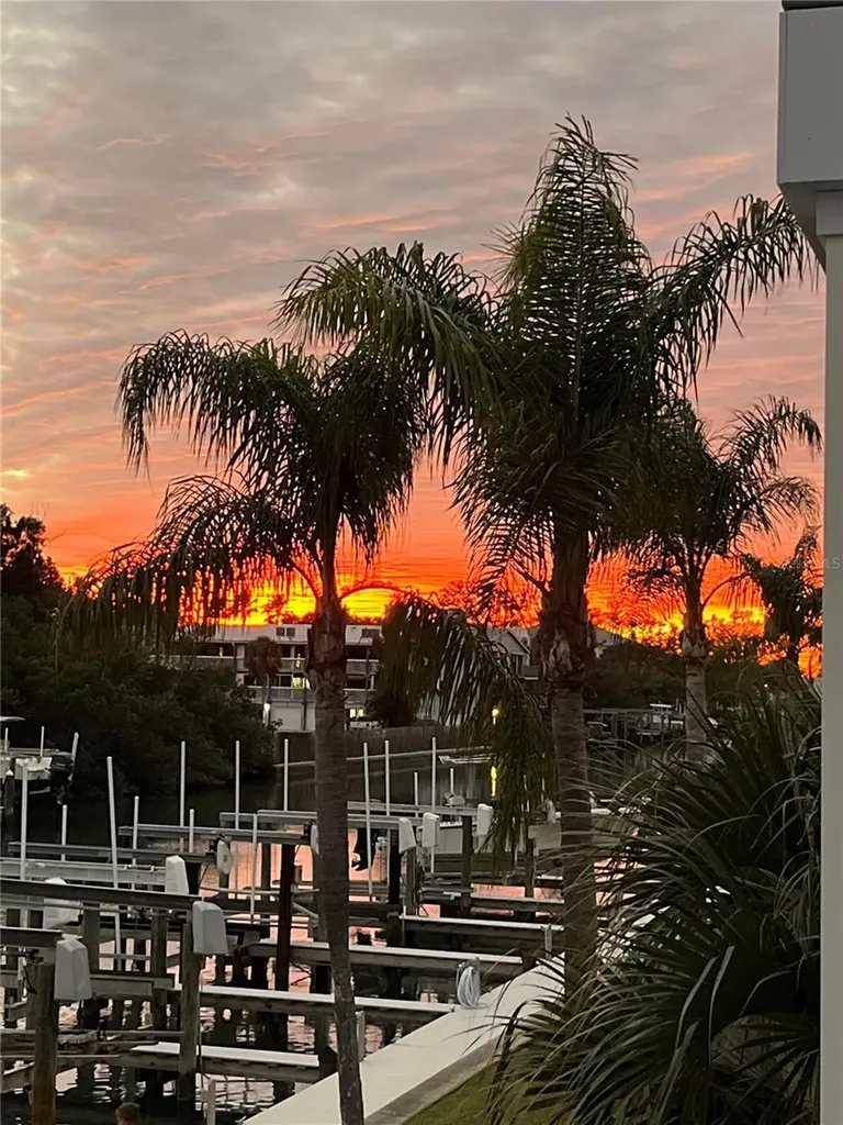 659 Garland Circle Indian Rocks Beach FL 33785