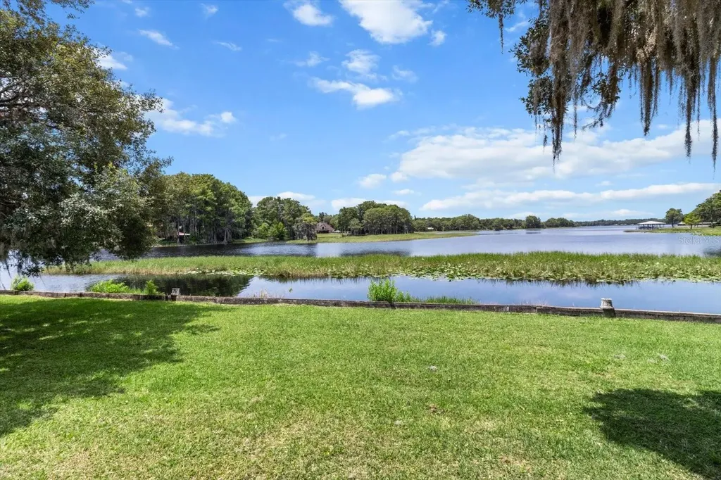 1226 S Telephone Point Road Inverness FL 34450