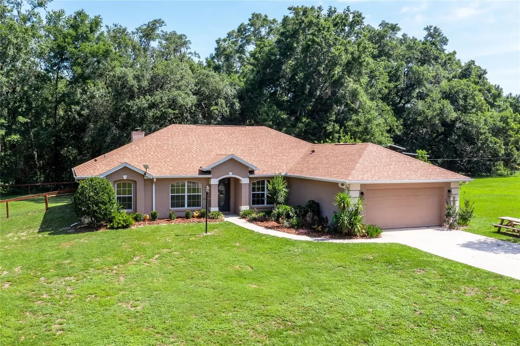 19631 NE 50th Street Williston FL 32696