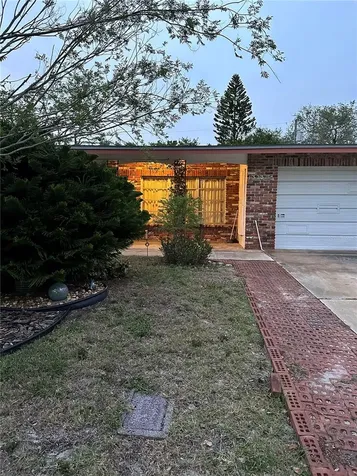 1323 Hawaii Avenue Palm Harbor FL 34683