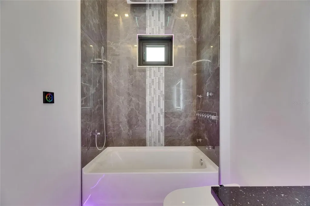 6532 Simone Shores Circle Apollo Beach FL 33572