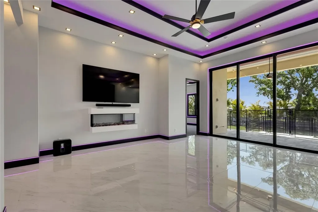 6532 Simone Shores Circle Apollo Beach FL 33572