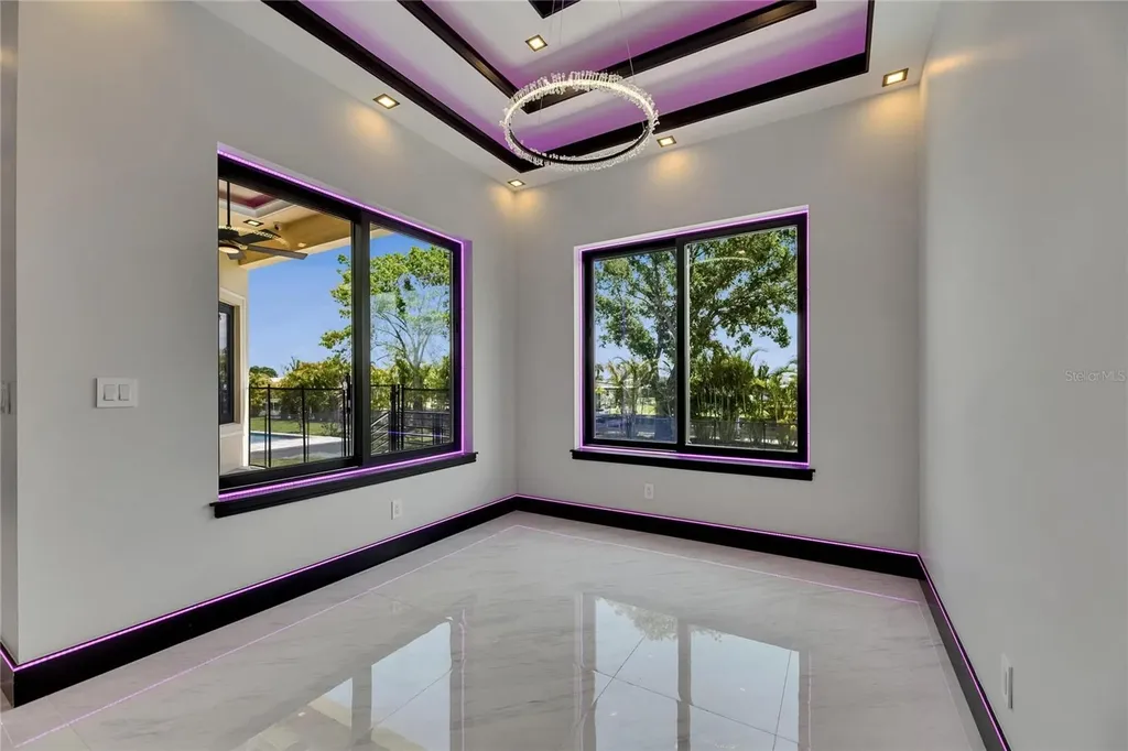 6532 Simone Shores Circle Apollo Beach FL 33572