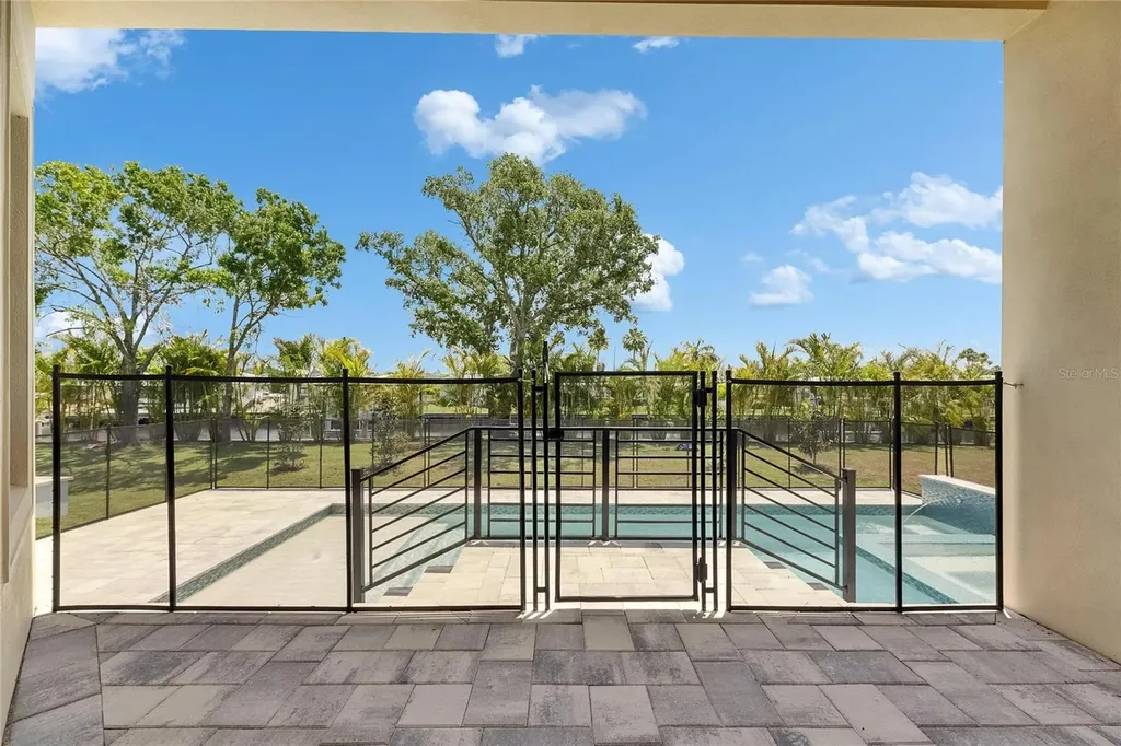 6532 Simone Shores Circle Apollo Beach FL 33572