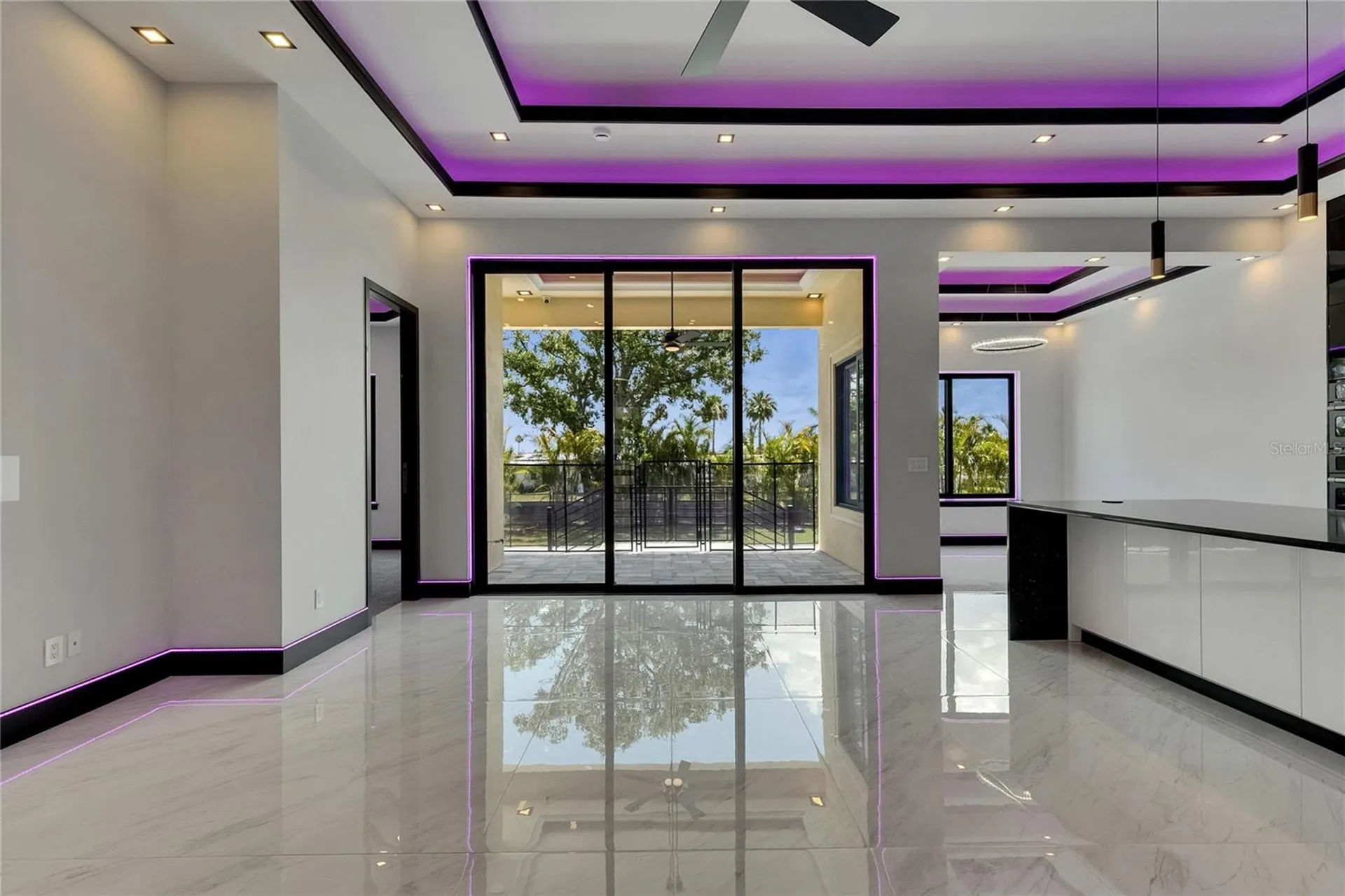 6532 Simone Shores Circle Apollo Beach FL 33572