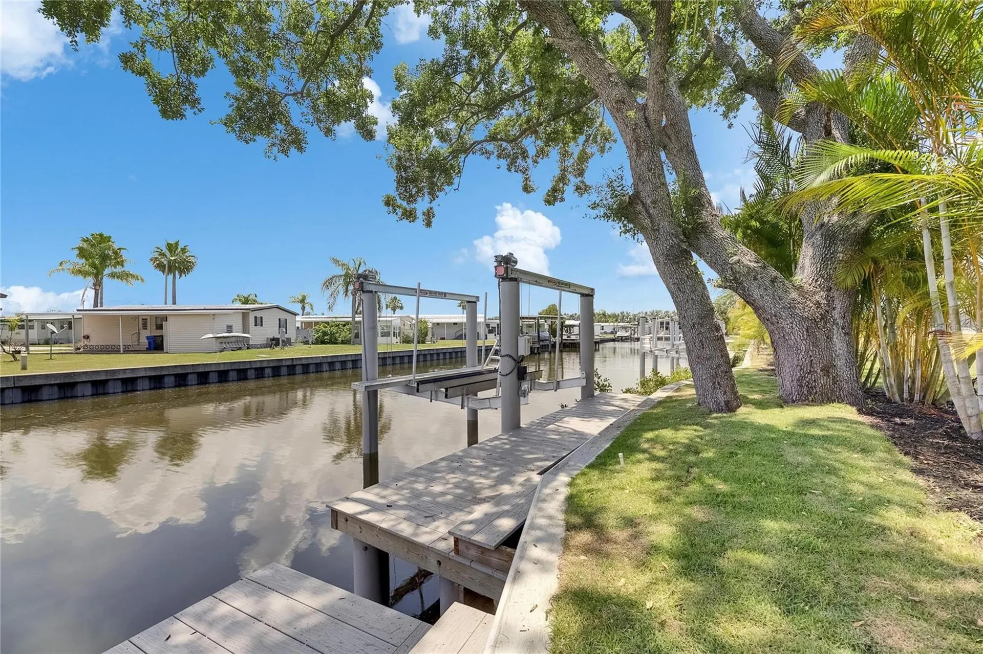 6532 Simone Shores Circle Apollo Beach FL 33572