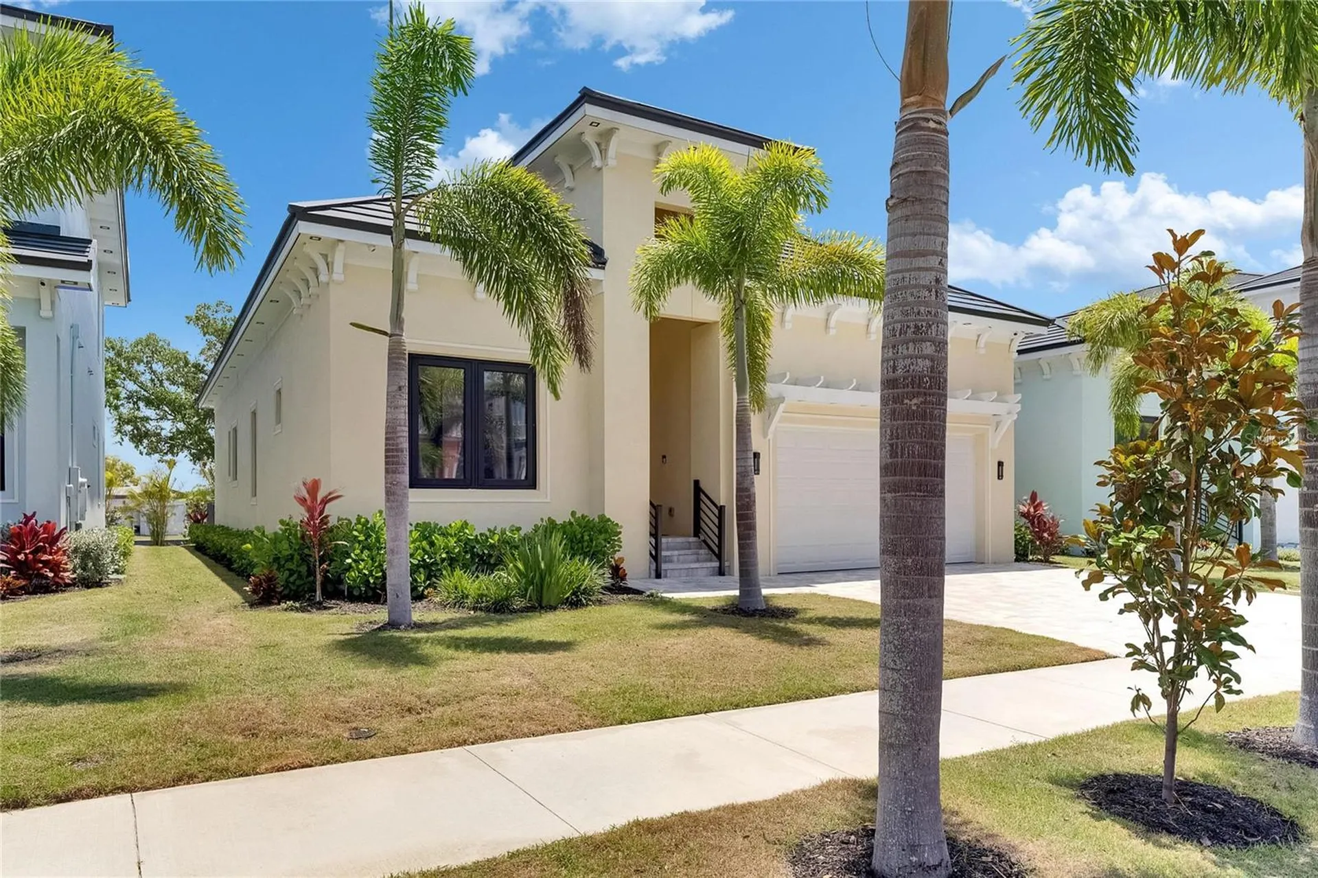 6532 Simone Shores Circle Apollo Beach FL 33572