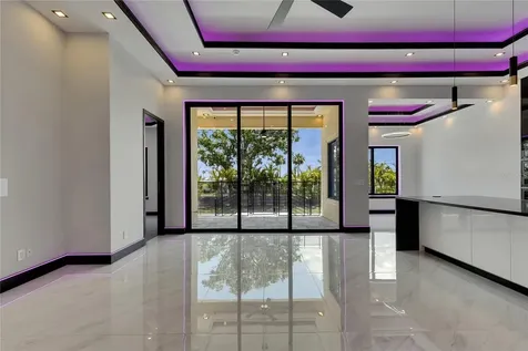 6532 Simone Shores Circle Apollo Beach FL 33572