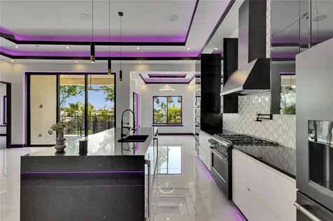 6532 Simone Shores Circle Apollo Beach FL 33572
