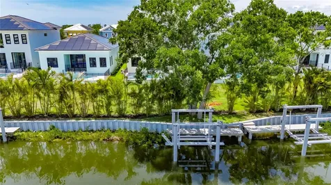 6532 Simone Shores Circle Apollo Beach FL 33572
