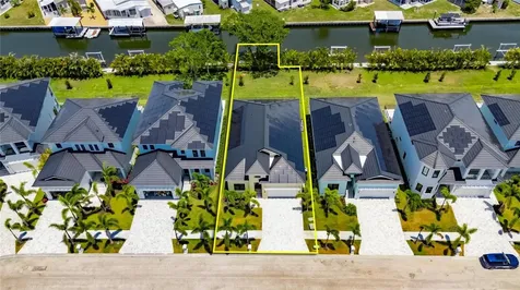 6532 Simone Shores Circle Apollo Beach FL 33572