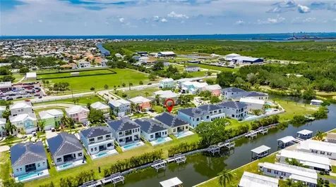 6532 Simone Shores Circle Apollo Beach FL 33572