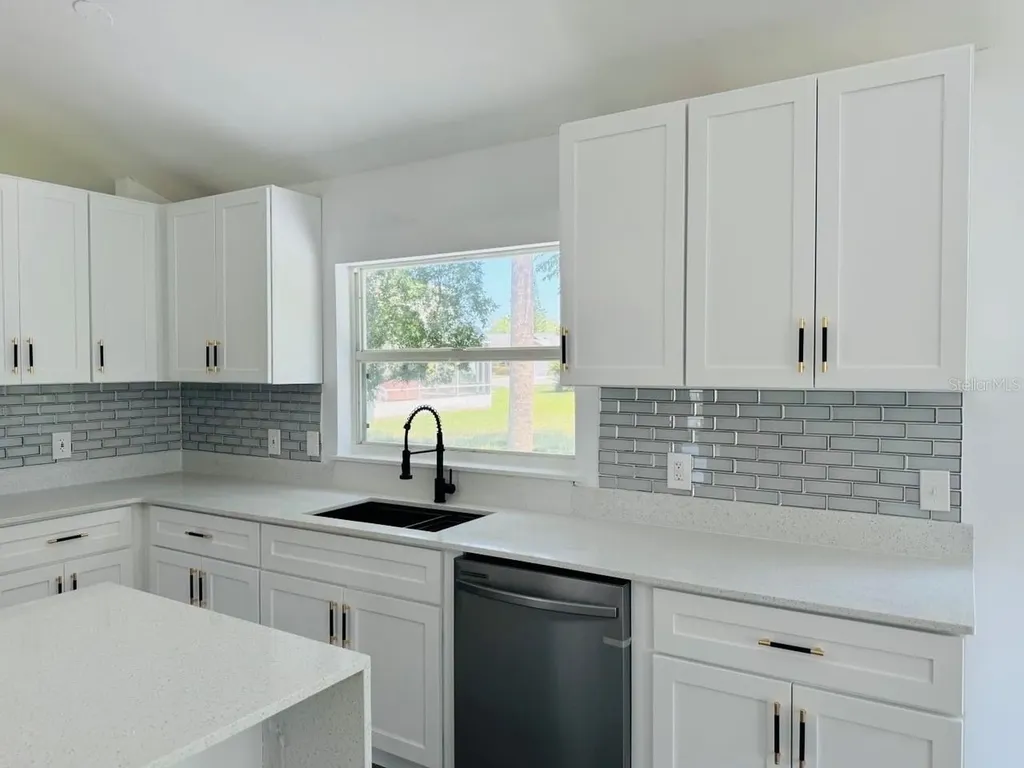 215 Hollowbrook Circle Daytona Beach FL 32114