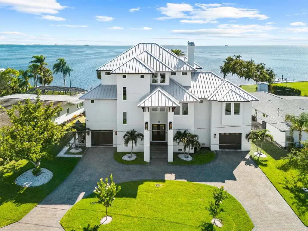 110 Carlyle Drive Palm Harbor FL 34683
