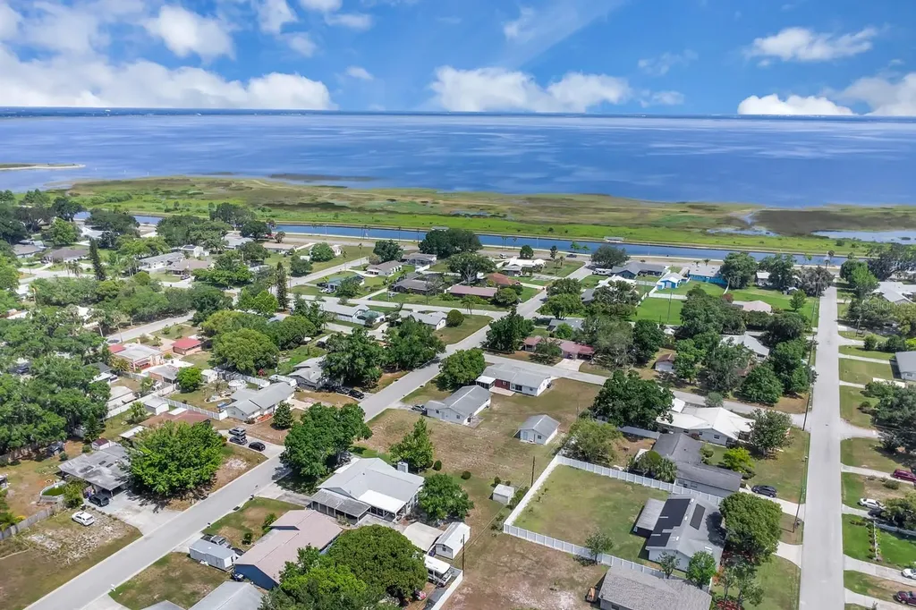 Delaware Avenue St Cloud FL 34769