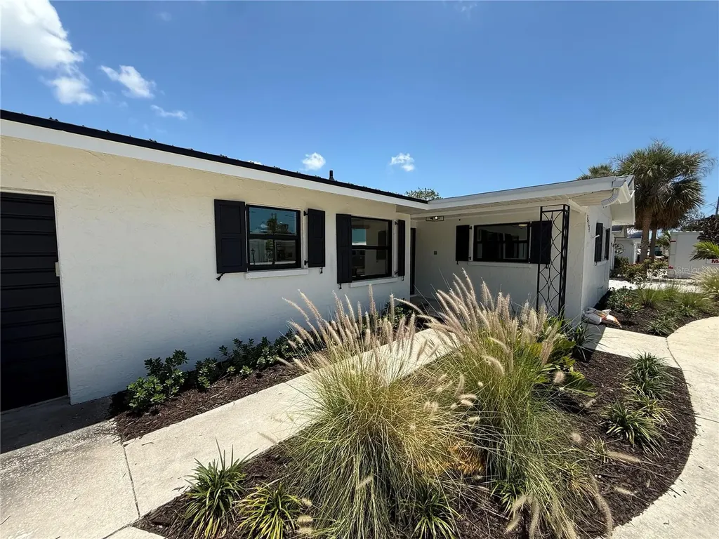 808 25th Avenue W Palmetto FL 34221