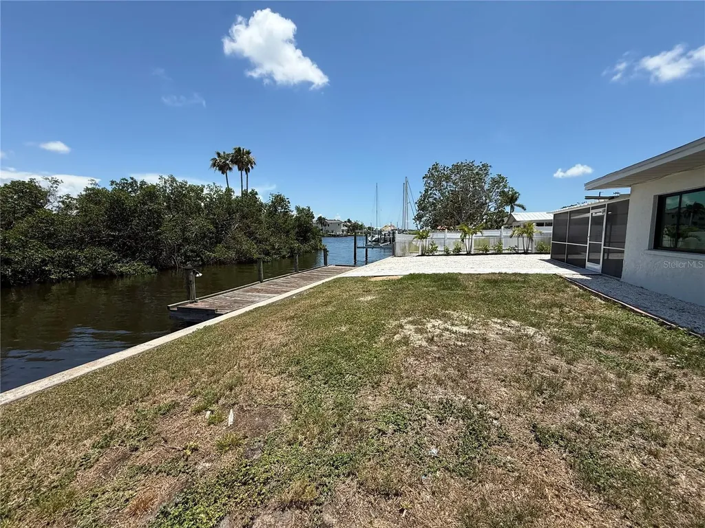 808 25th Avenue W Palmetto FL 34221