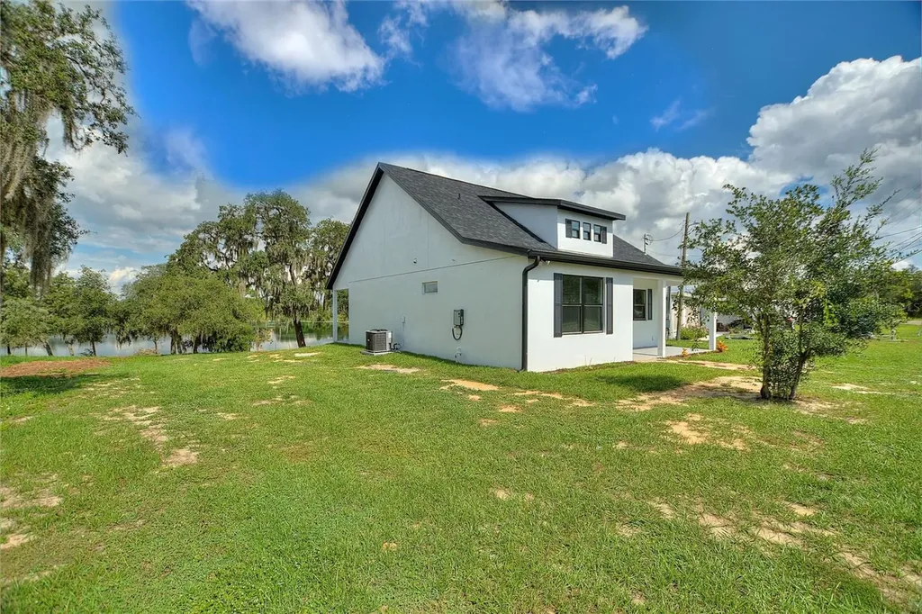 1042 Golden Bough Road Lake Wales FL 33898
