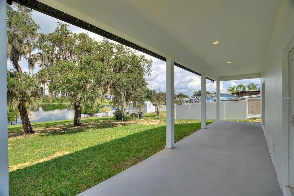 1042 Golden Bough Road Lake Wales FL 33898