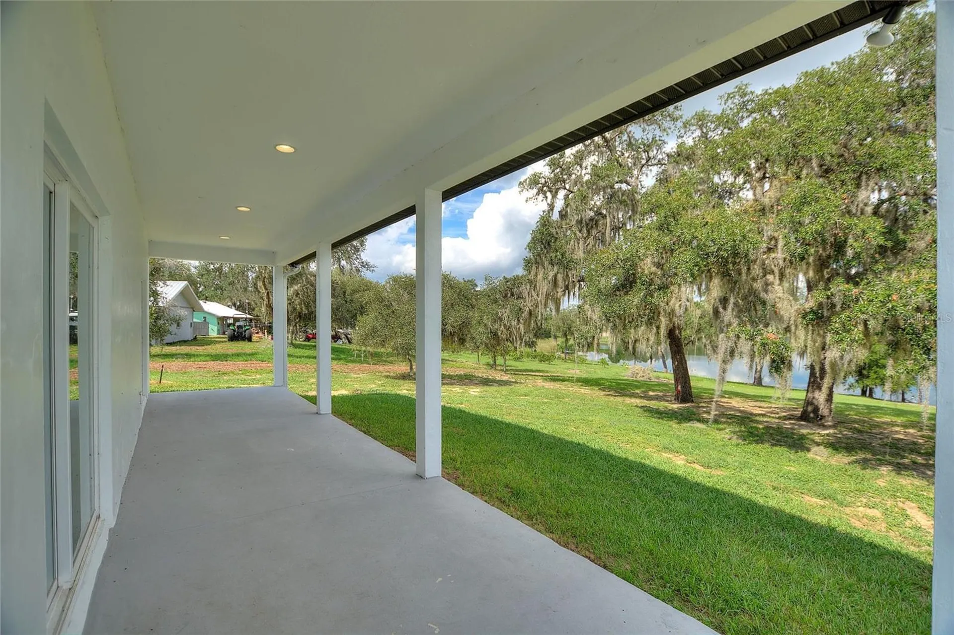 1042 Golden Bough Road Lake Wales FL 33898