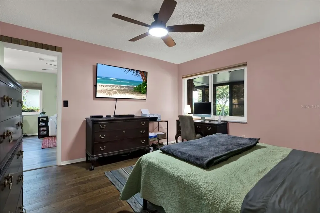 3229 40th Lane S St Petersburg FL 33711