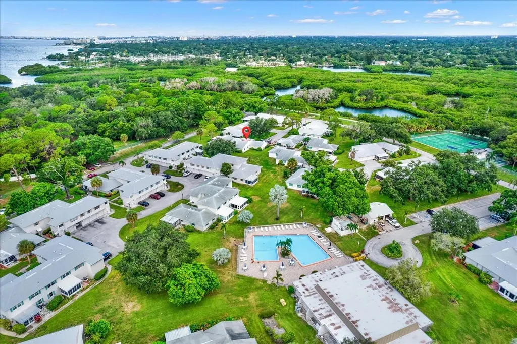 3229 40th Lane S St Petersburg FL 33711