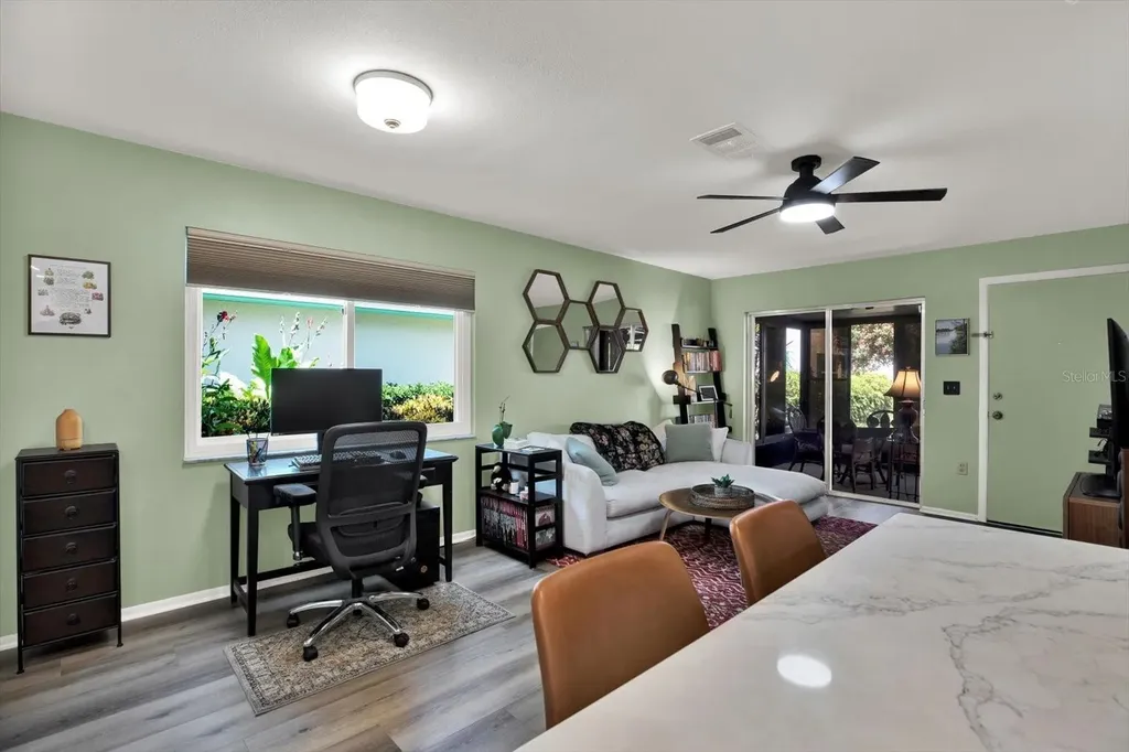3229 40th Lane S St Petersburg FL 33711