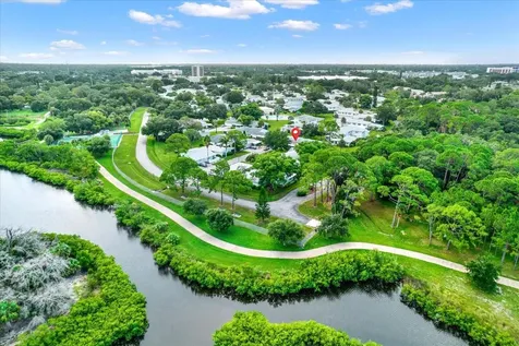 3229 40th Lane S St Petersburg FL 33711