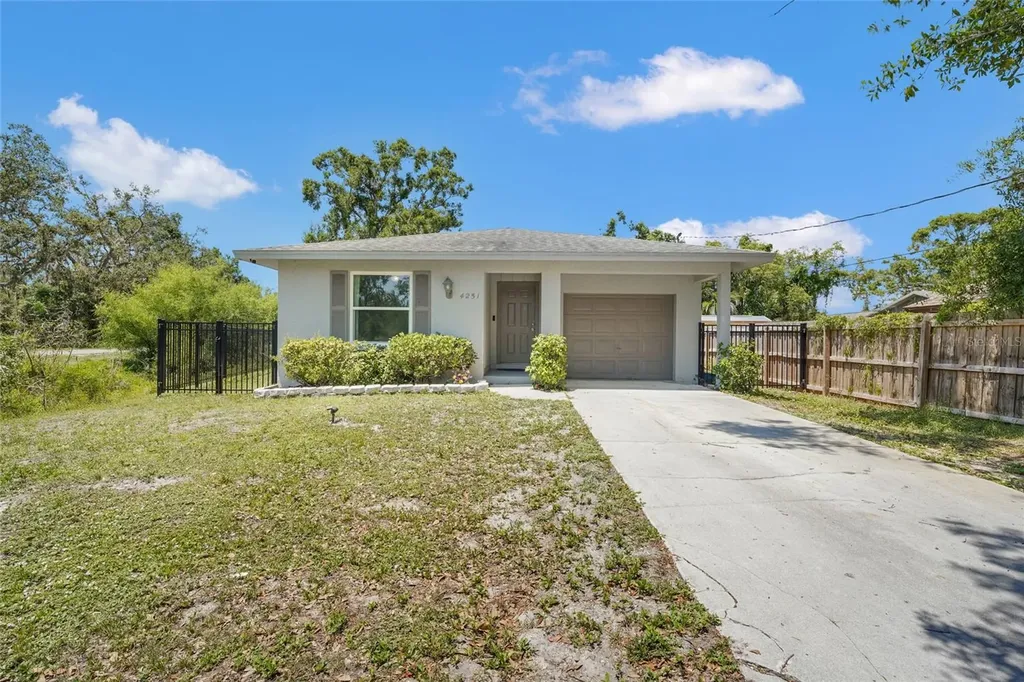 4251 Austin Street Sarasota FL 34233