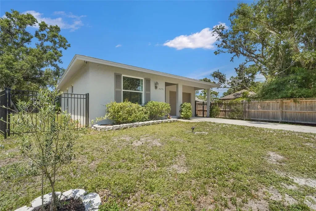4251 Austin Street Sarasota FL 34233