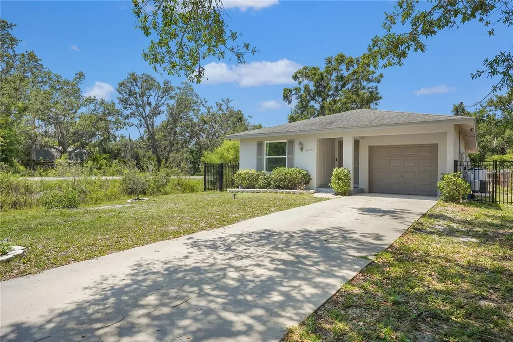 4251 Austin Street Sarasota FL 34233