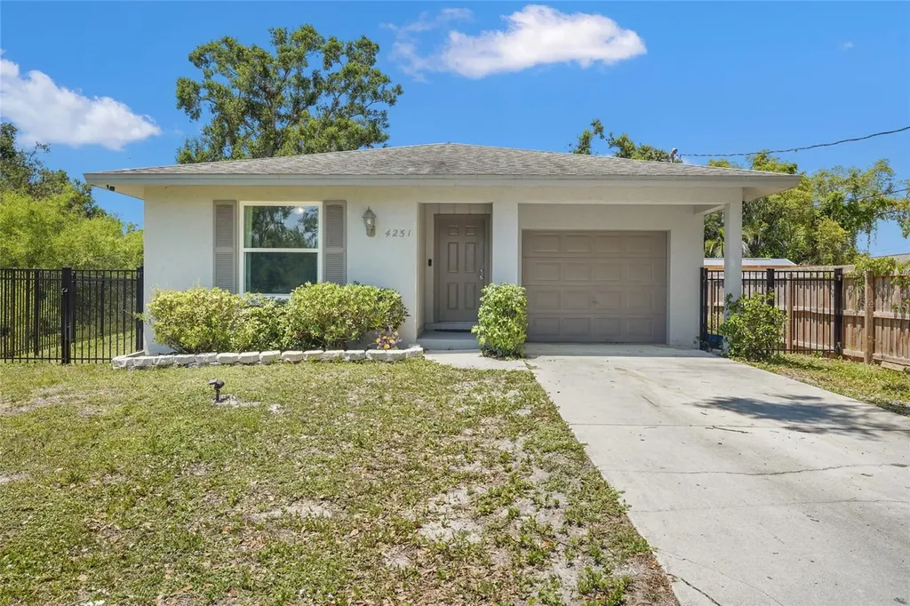 4251 Austin Street Sarasota FL 34233
