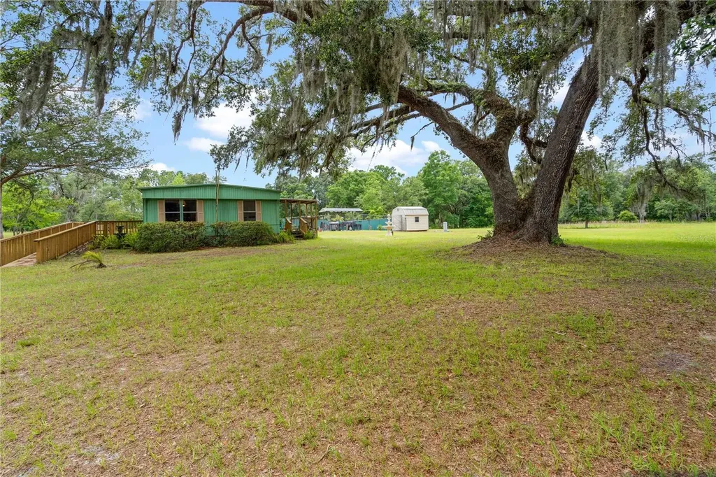 6850 SE 192nd Court Morriston FL 32668