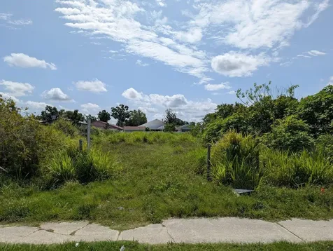 7007 N Manhattan Avenue Tampa FL 33614