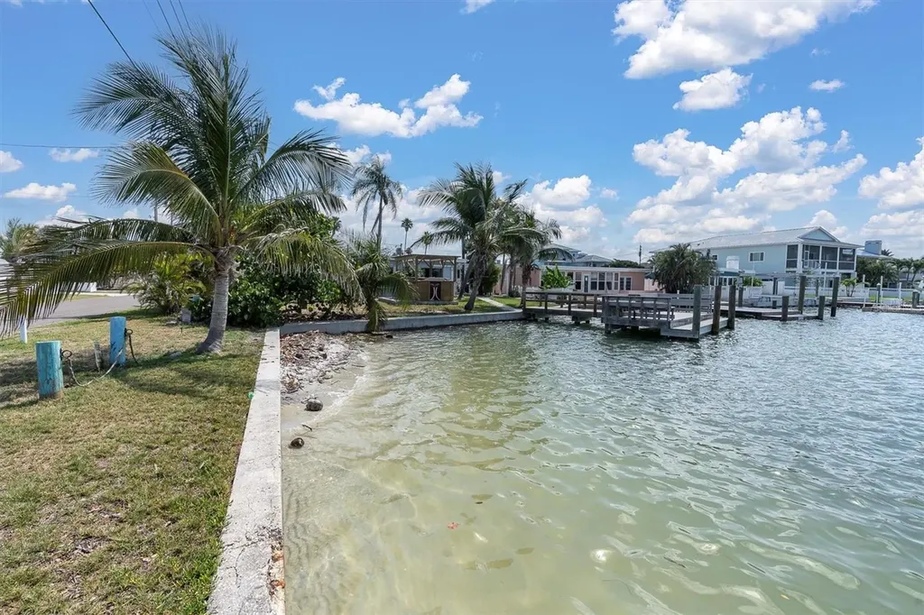 399 161st Avenue Redington Beach FL 33708