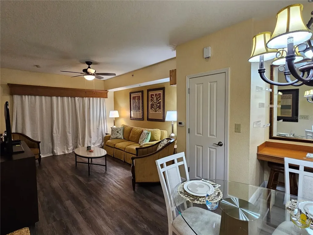 12527 Floridays Resort Drive Orlando FL 32821