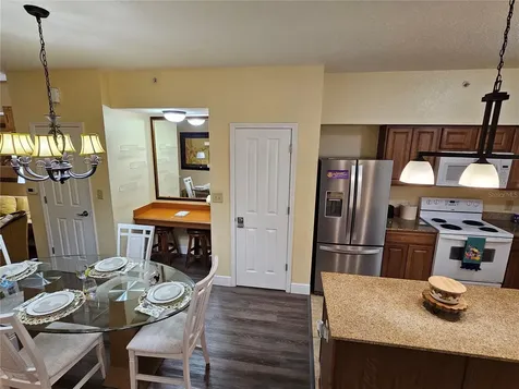 12527 Floridays Resort Drive Orlando FL 32821