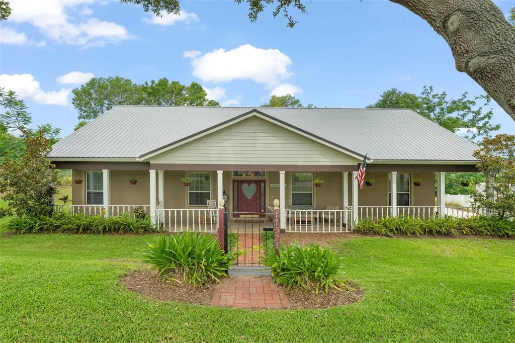 17523 Doris Street Montverde FL 34756