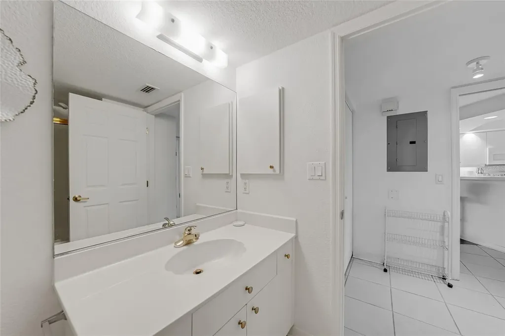5725 Greenwood Avenue North Port FL 34287