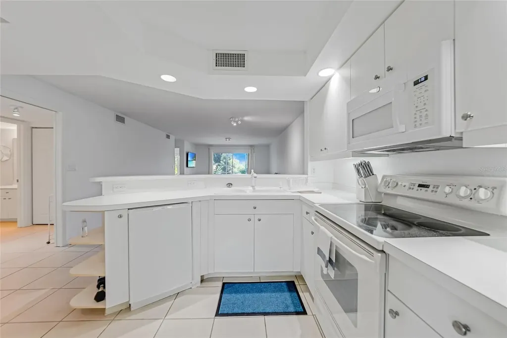 5725 Greenwood Avenue North Port FL 34287