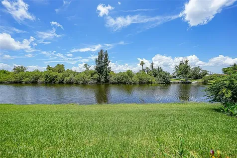 5725 Greenwood Avenue North Port FL 34287