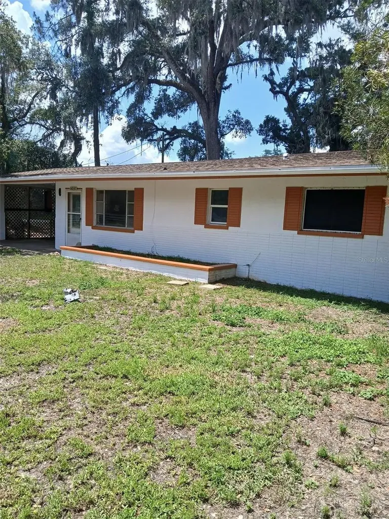 34745 Gardenia Way Dade City FL 33523