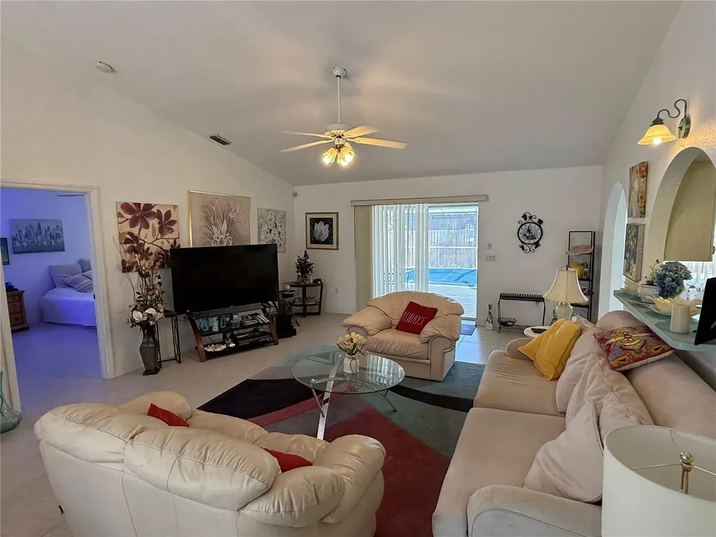 21498 Beaverton Avenue Port Charlotte FL 33952