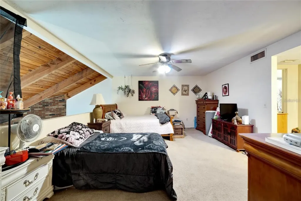 2826 NE 7th Street Ocala FL 34470