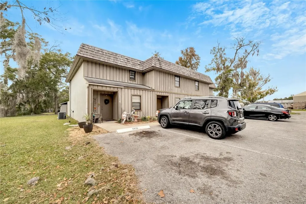 2826 NE 7th Street Ocala FL 34470
