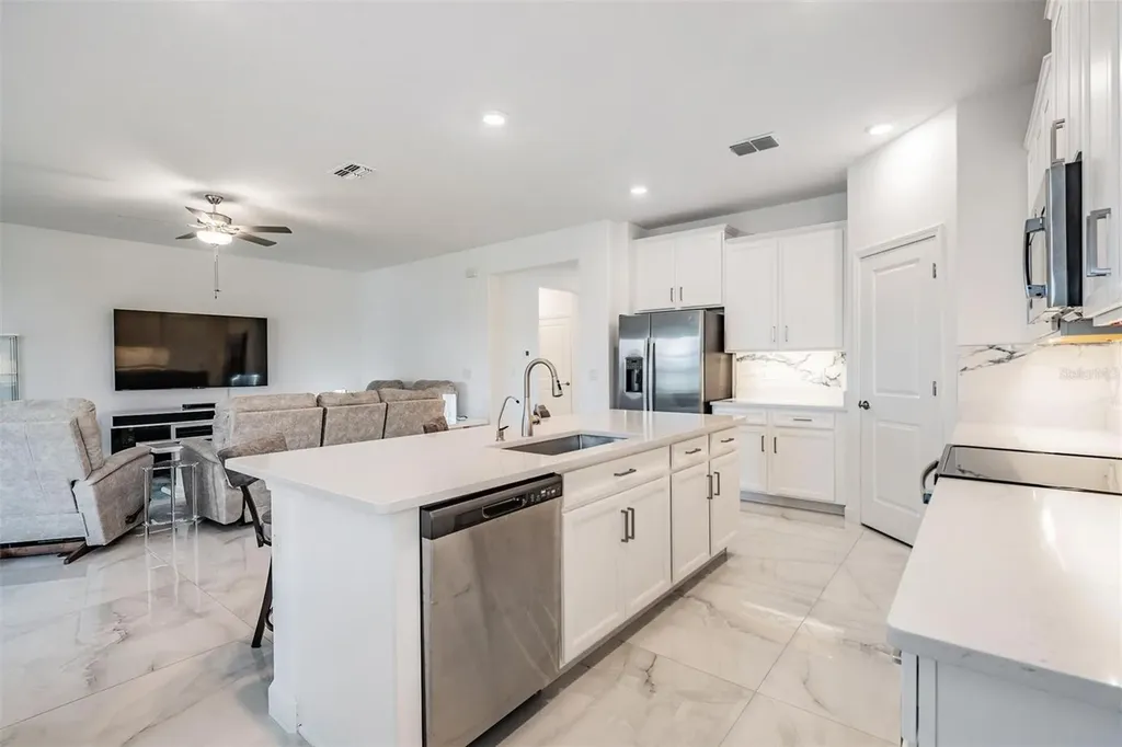 10381 Tupper Cay Drive San Antonio FL 33576