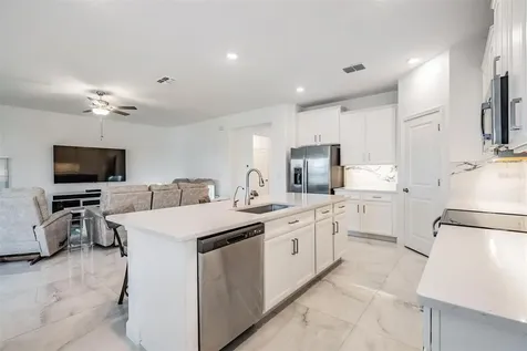10381 Tupper Cay Drive San Antonio FL 33576